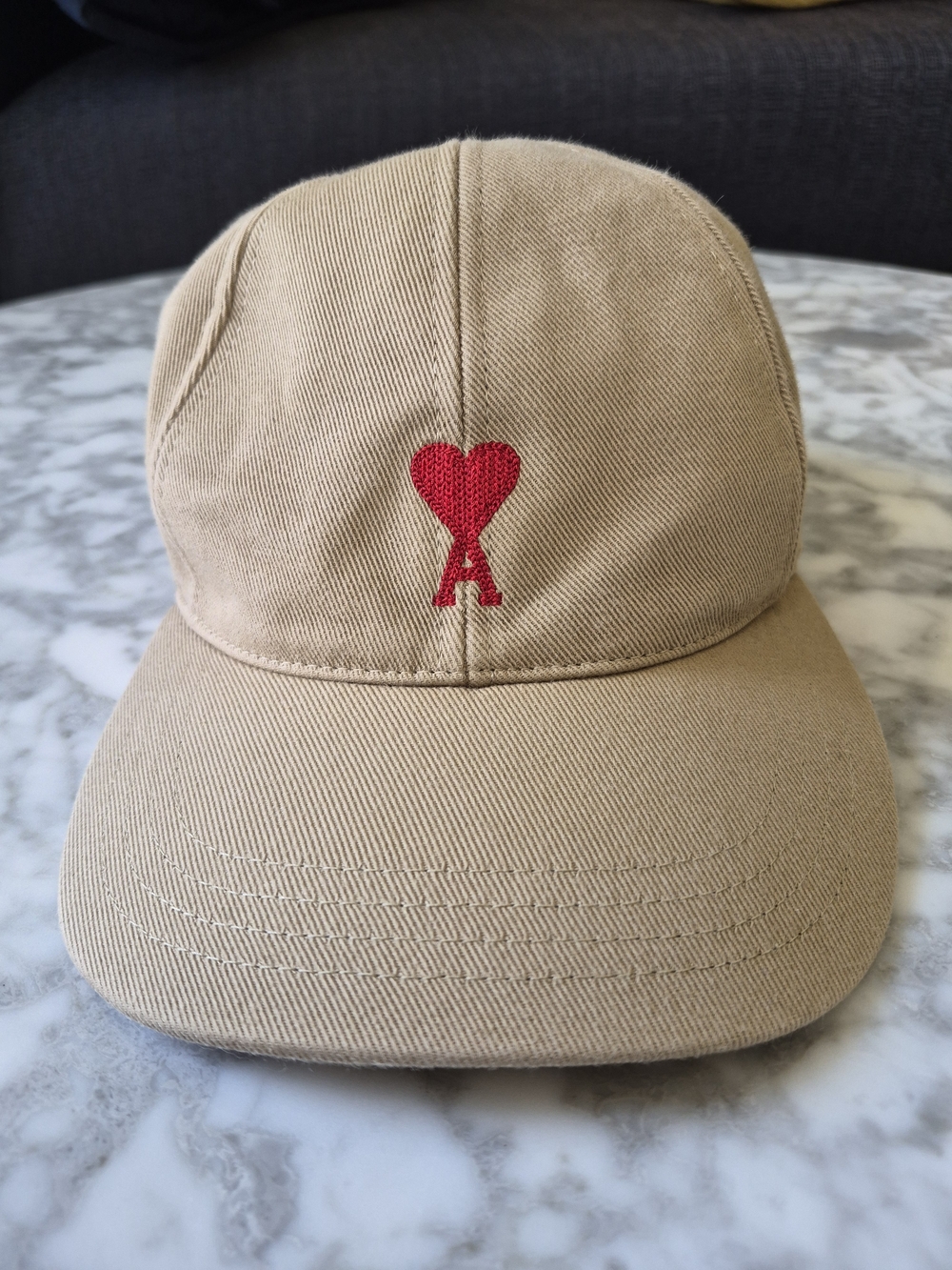 Ami Black Baseball Cap with Contrast Stitching